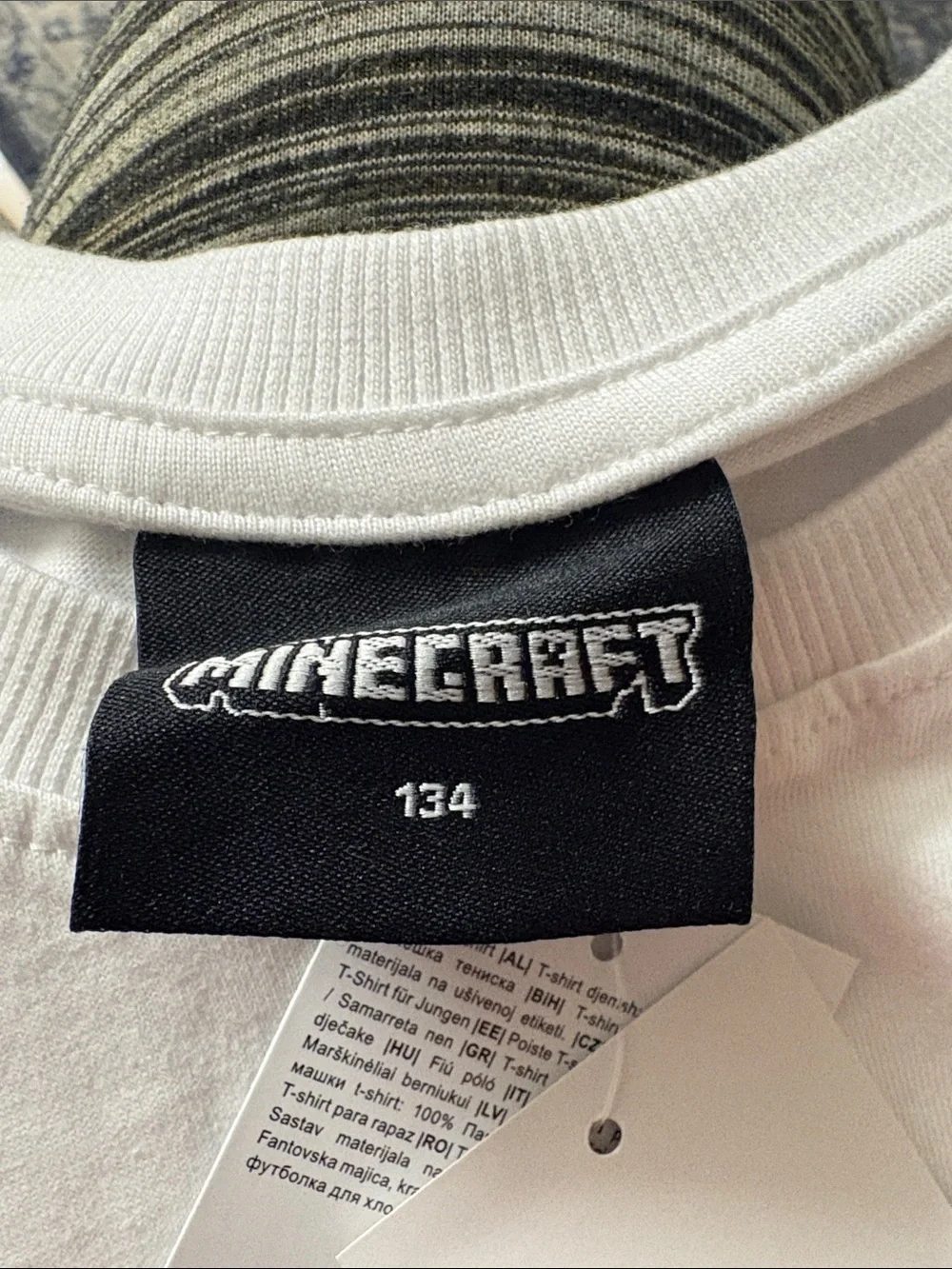 New Minecraft Boys T-Shirt & 4-Pack Socks Set Size 8–9